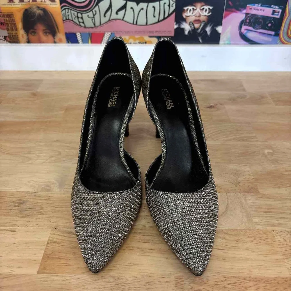 Michael Kors Size 8.5 Gold glitter Preloved Pumps